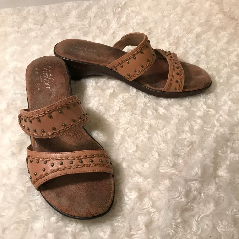 3/$20 Strictly Comfort Sandals Women’s Leather 8M